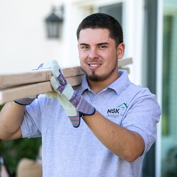 manufacturing ceramic mugs: creative shapes and designs