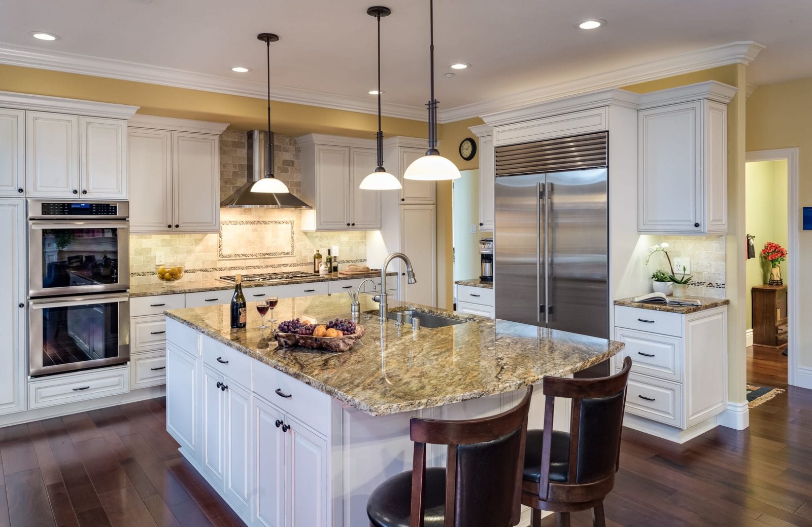 Elegant Lafayette CA Kitchen and Wetbar Renovation