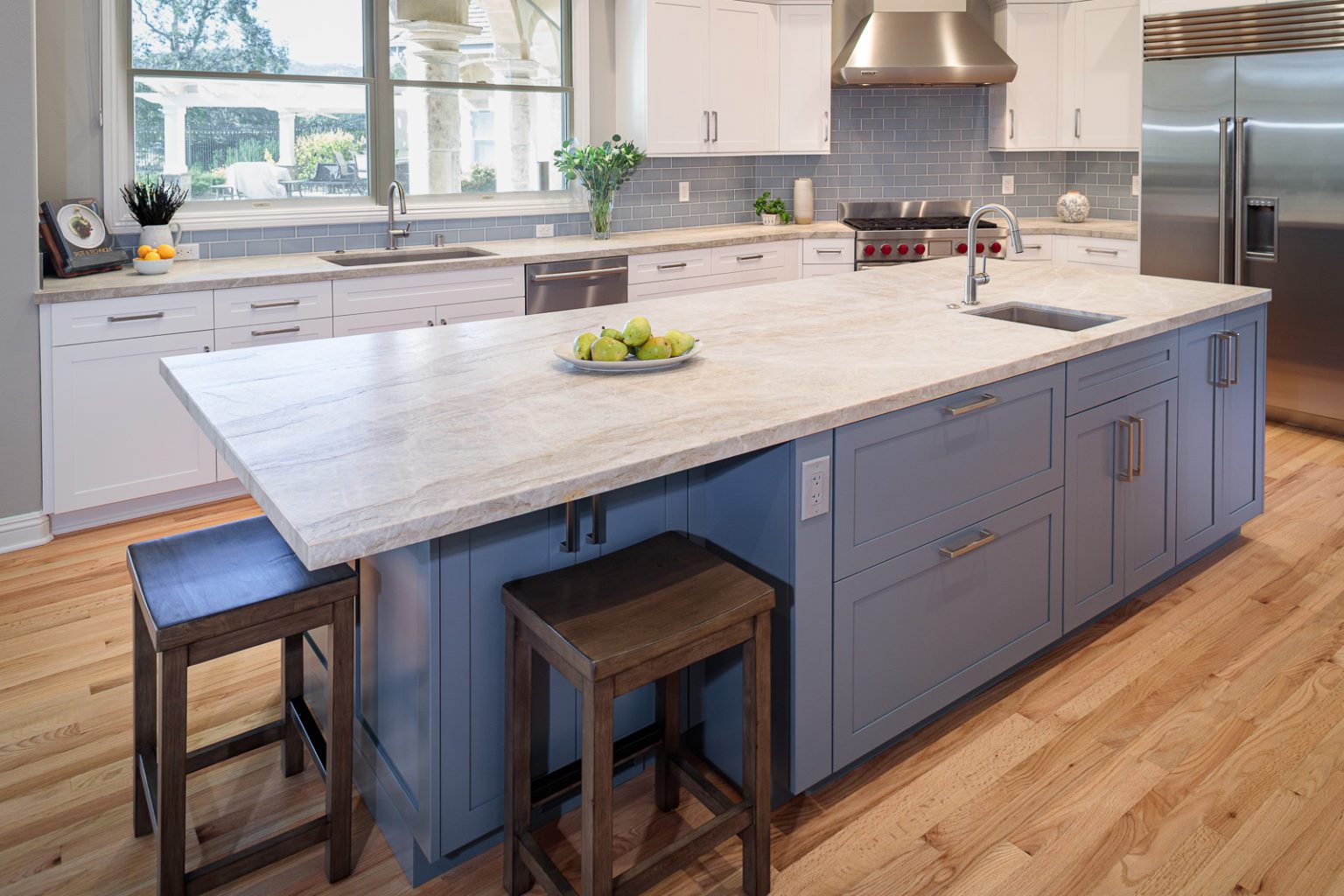 How Much Space Do You Need For Seating At An Island?