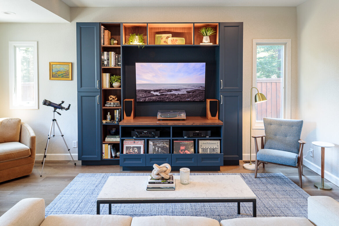 Contemporary family room remodel, Floor-to-ceiling, Integrated LED cabinet lighting built-in cabinetry,